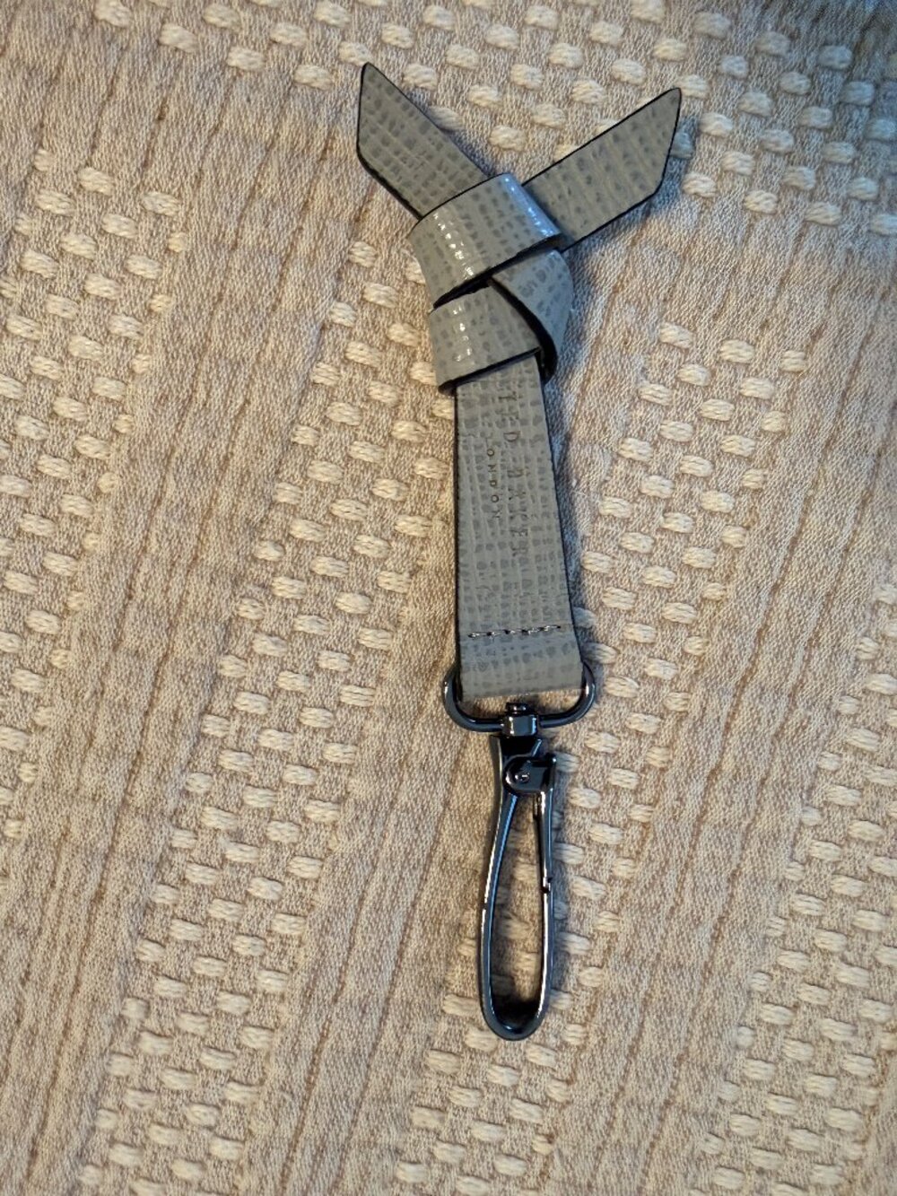 Ted Baker London Leather Bow Bag Charm Keyring Gray Textured